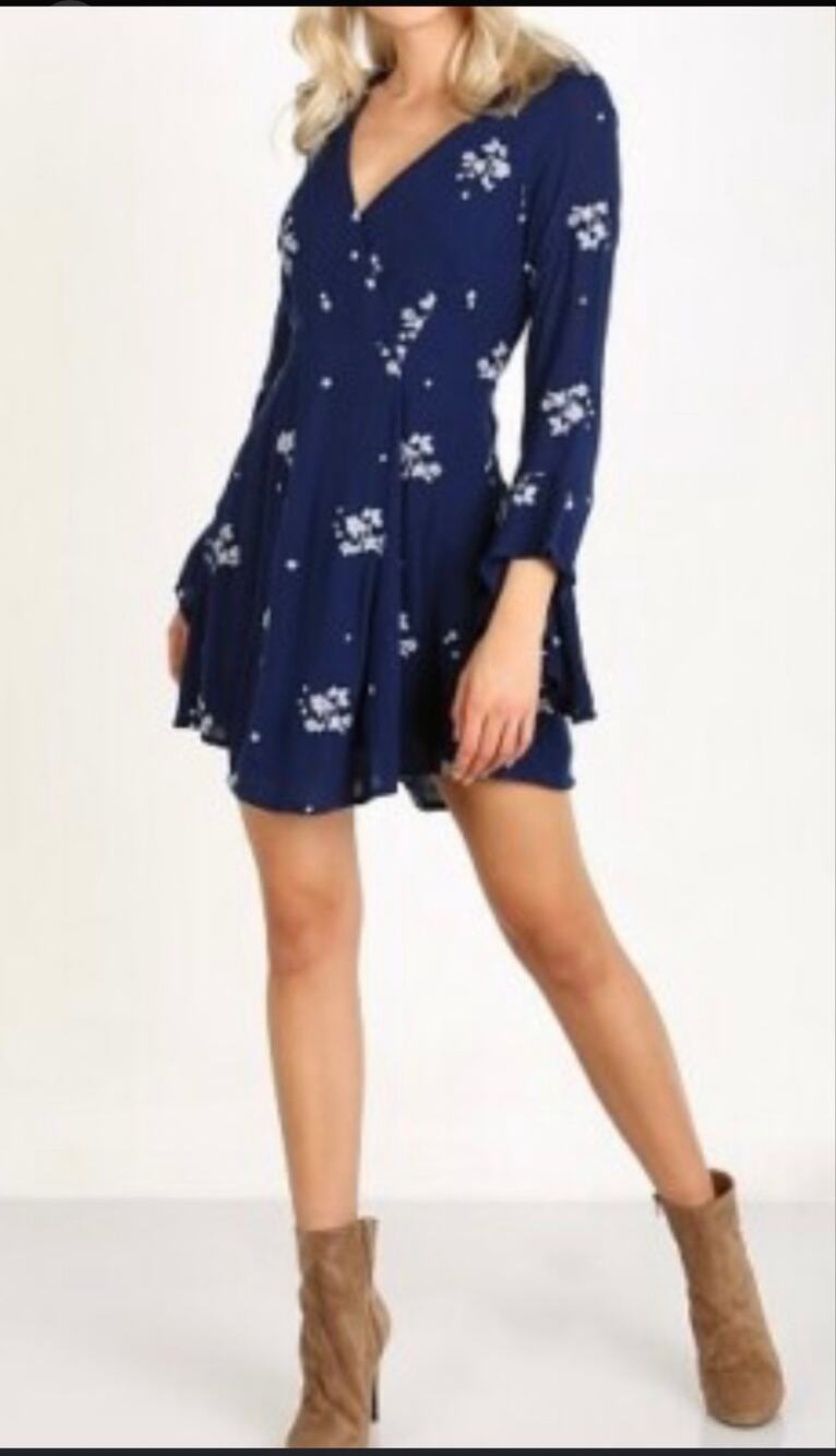 Free People XS Size 0 Dress Blue Flowers Whimsy Flowy Boho Embroidered